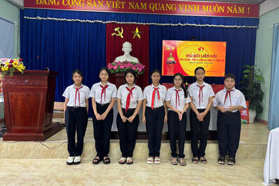 <a href="/tin-tuc/hoat-dong-doan-doi/doi-thieu-nien-tien-phong" title="Đội thiếu niên Tiền Phong" rel="dofollow">Đội thiếu niên Tiền Phong</a>